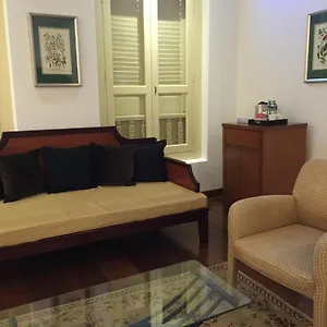 https://heeren-palm-suites.hotelsinmalacca.net